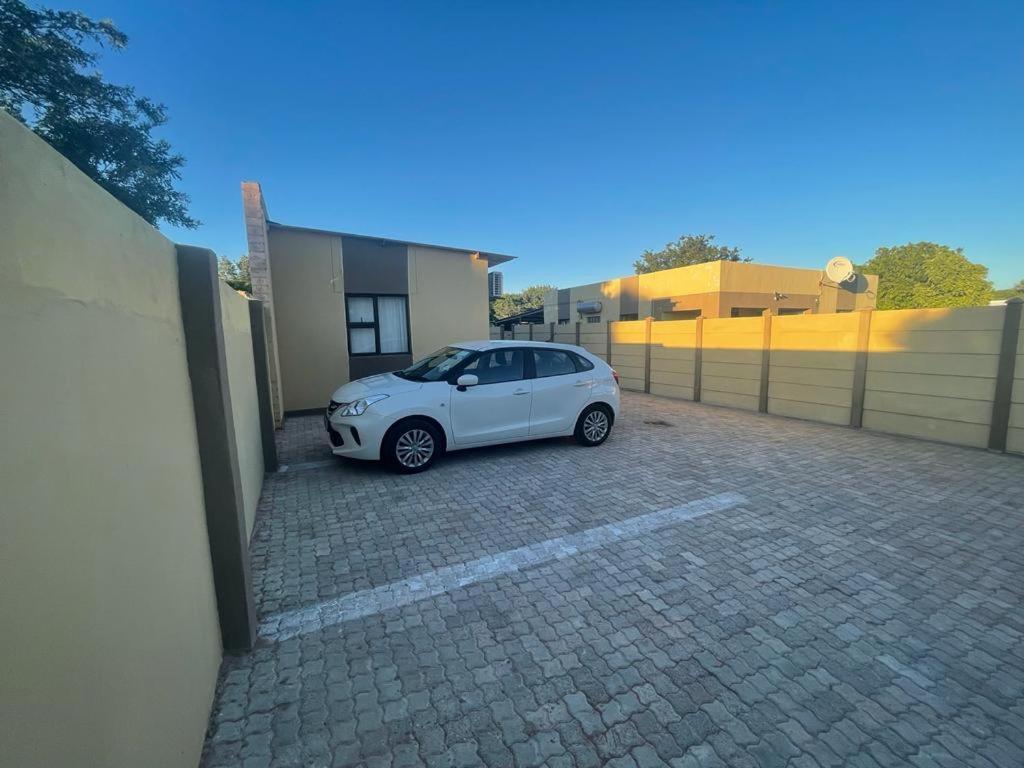 Sabrina Guesthouse Tsumeb Luaran gambar